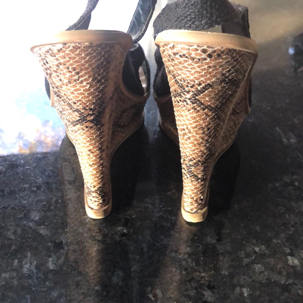 Colin Stuart Wedges - image 3